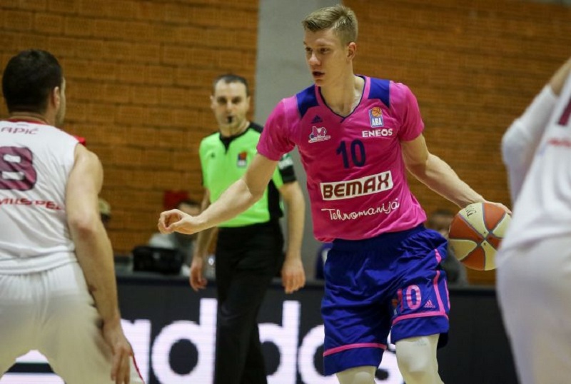 Јарамаз за победу Меге против ФМП